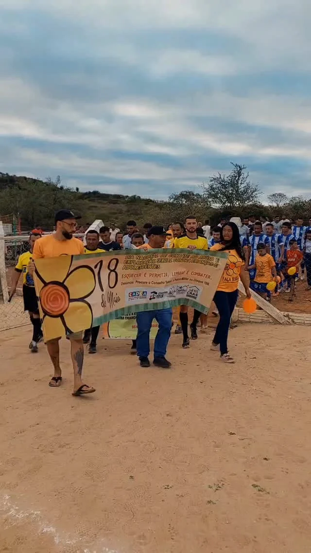 Equipe da Secretaria Municipal de Assistência Social e Conselho Tutelar unidos por uma causa nobre!
Neste último domingo, 18 de maio, Dia Nacional de Combate ao Abuso e à Exploração Sexual de Crianças e Adolescentes, reforçamos a importância da proteção e do cuidado com nossas crianças. 🌼🧡
Faça Bonito. Denuncie. Disque 100.

#FaçaBonito  #ProtejaNossasCrianças #CombateAoAbuso #JuntosSomosMaisFortes